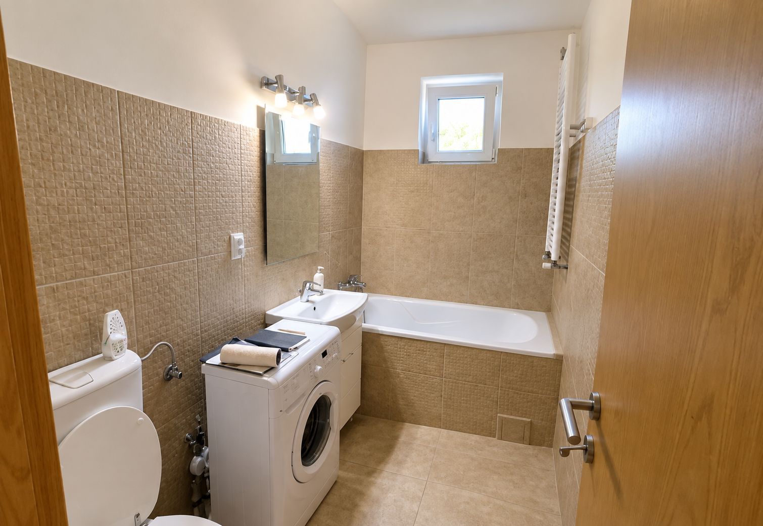 Ultracentral | 2 Camere | 55 mp | La 2 min de Piața Opere - Poză 4