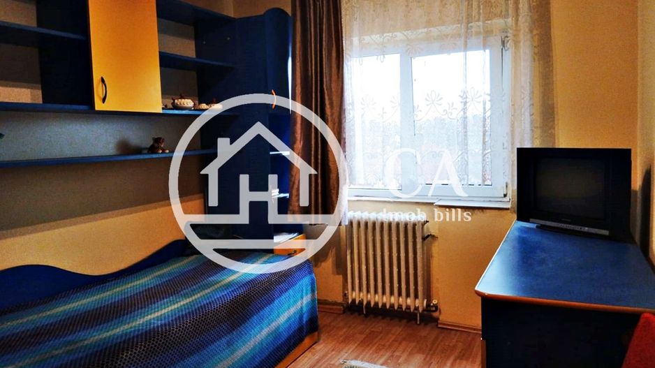Apartament cu 3 camere - Zona Rogerius - Poză 4