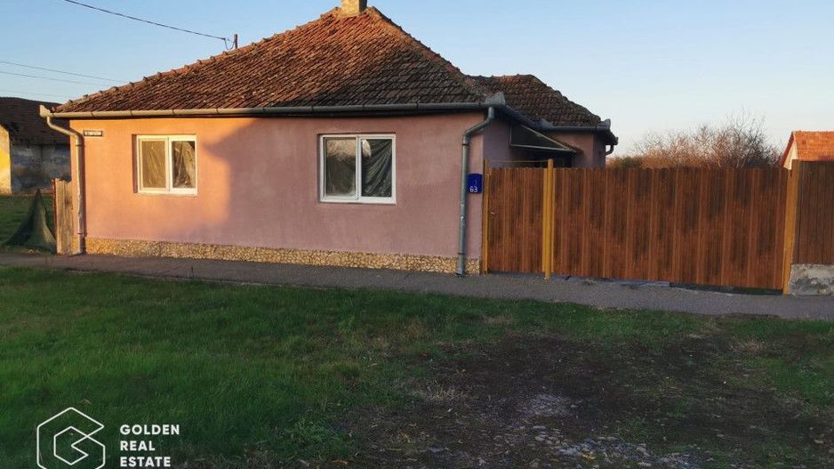 Casa din caramida cu teren 1515mp, Sanicolaul Mic - Poză 2