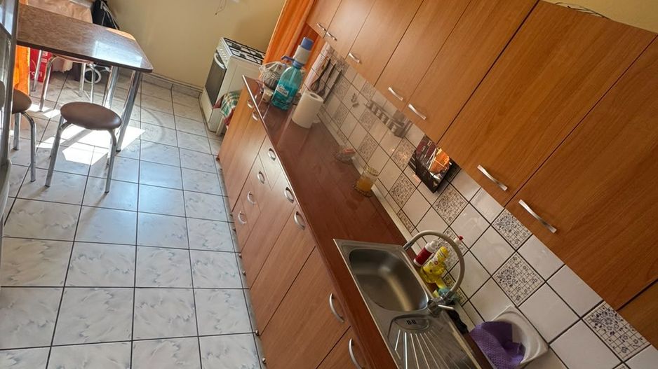 Apartament 3 camere, 70 mp utili, balcon, zona Cetate, Alba Iulia - Poză 6