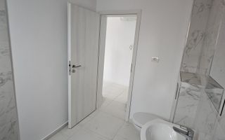 Studio de vânzare în Mamaia Nord–zonă excelentă,aproape de plaja - Poză 7