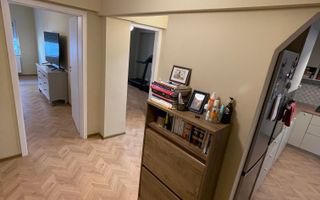 Piața Sf. Gheorghe | Decomandat | Renovat | Centrală proprie | Boxă 16 mp - Poză 3