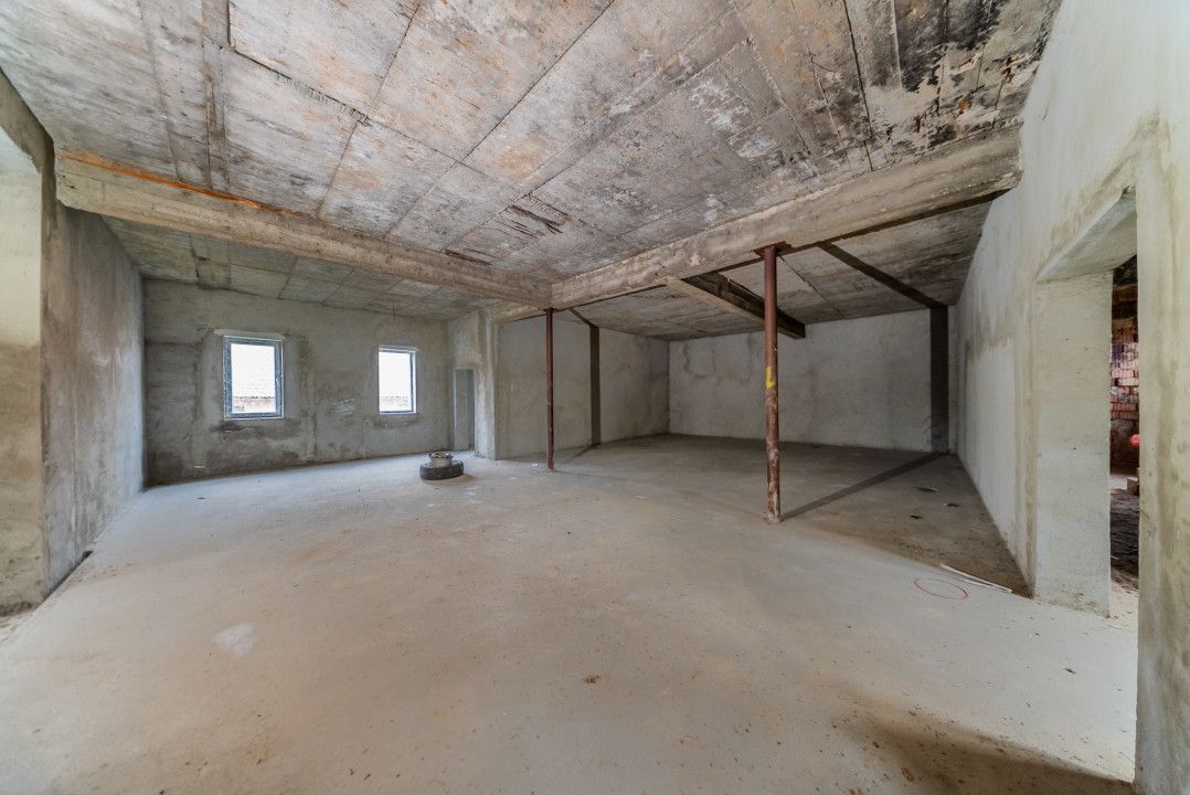 Casa caramida P+M, Vinga, cu potential spatiu comercial - Poză 2