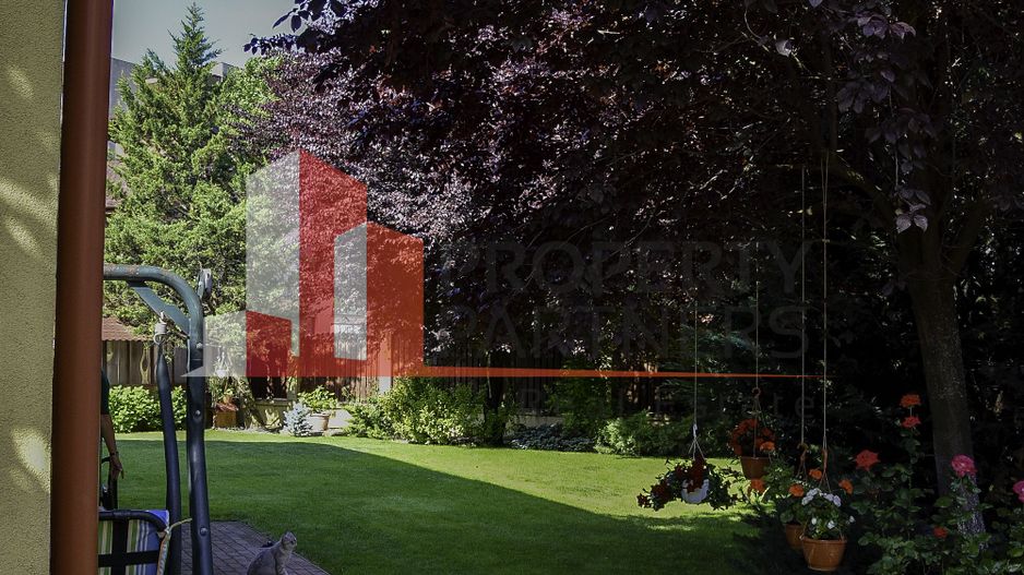 Vila spatioasa cu teren mare Jollie Ville - Poză 5