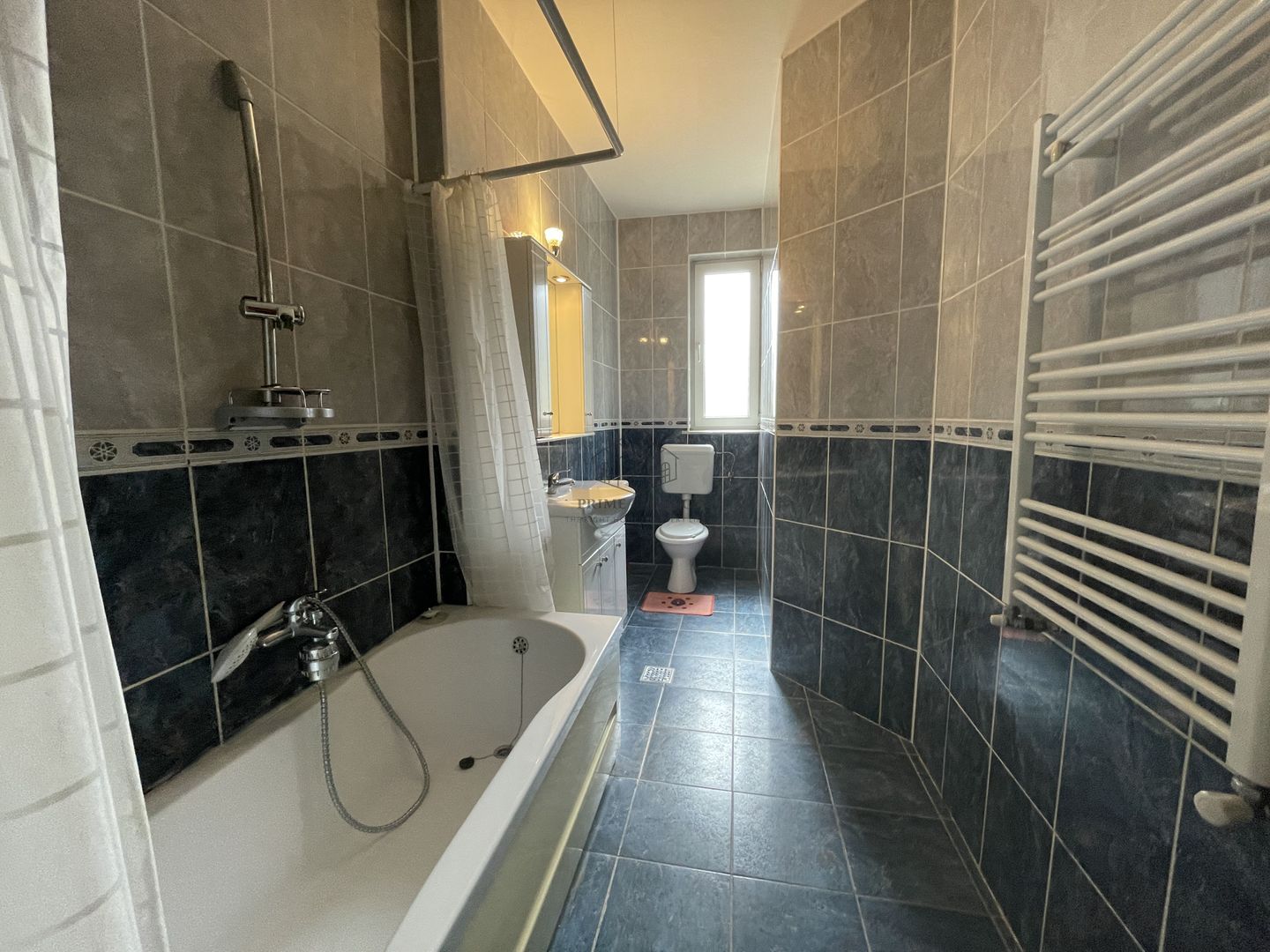 VILA CU 5 CAMERE LA INCHIRIERE LANGA BRITISH SCHOOL - Poză 15