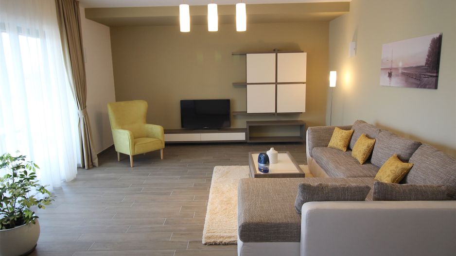 Apartament cu 3 camere de închiriat în zona Nord - Poză 2