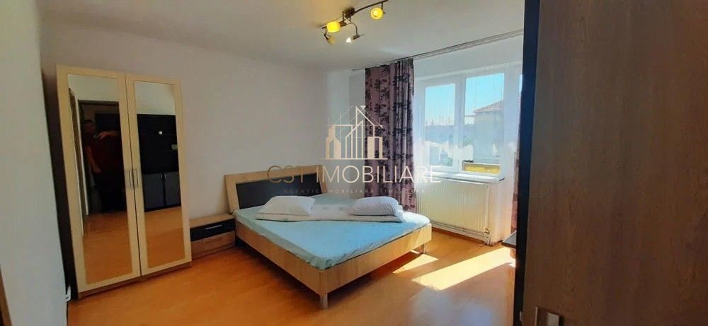 Apartament 2 Camere Piata 700 - Poză 1