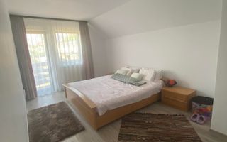 Casa , P+1+teren, 500 mp,situata in Curtesti ,pret 155000 Euro,mobilata si uitilata - Poză 7