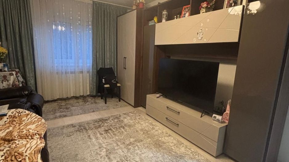 Apartament 3 camere Sebastian Centrala Proprie T632 - Poză 1