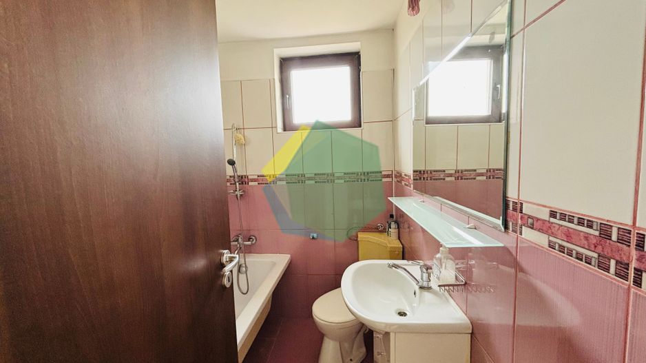 CASĂ CU 6 CAMERE ÎN COPĂCENI | 238 MP UTILI SI CURTE GENEROASĂ - Poză 15