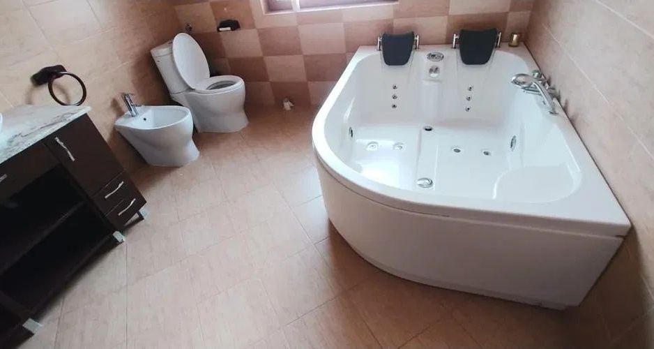 Ag EUROPA vinde casa NOUA individuala 5 cam. in Lazuri cu teren 7 ari. - Poză 5