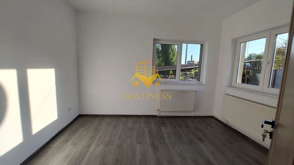 Casă de închiriat, 5 camere, 150 mp curte , parcare, Parcul Armătura - Poză 1