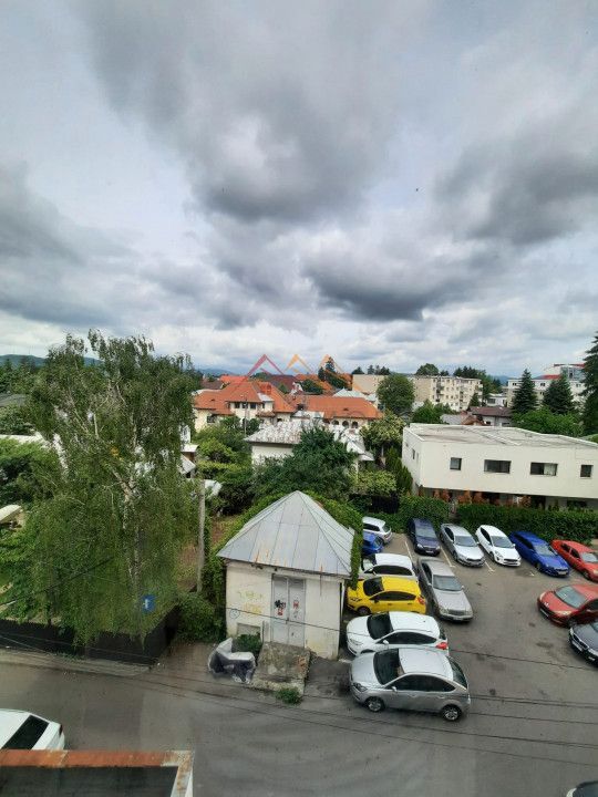 Apartament 3 camere, decomandat, ultracentral, perioada lunga, Campina - Poză 7