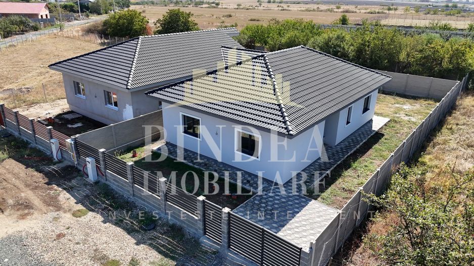 Duplex la sol 91mp utili despartit prin camera tehnica- 416mp teren - Poză 1