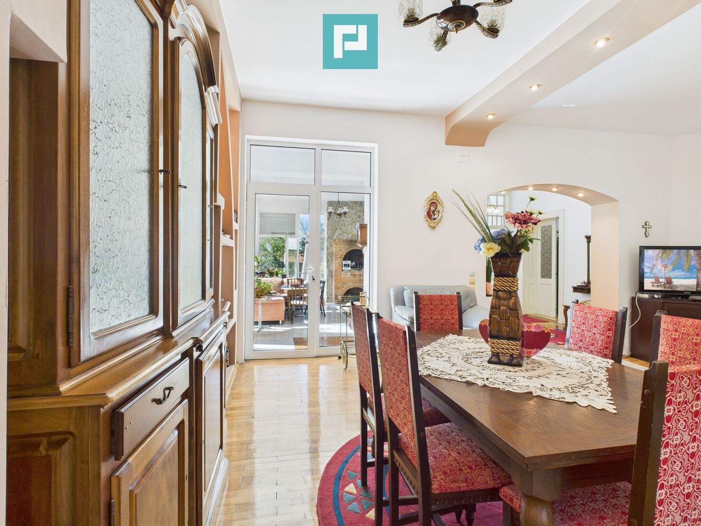 Casă cu piscină și teren generos, Sântana - Poză 23