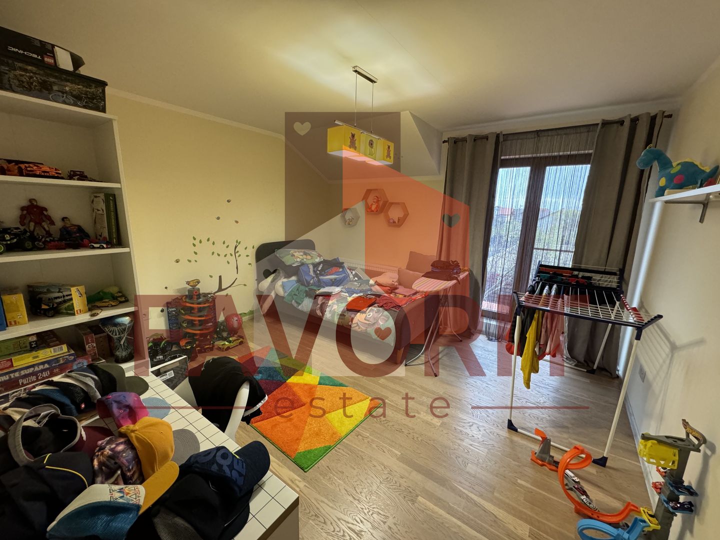 Casa cu garaj, langa padure in Dumbravita, mobilata si utilata - Poză 10