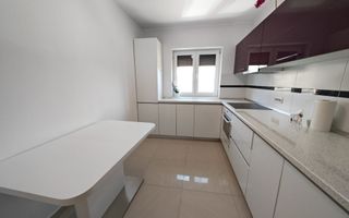 Apartament cu 2 camere / Etajul 1 / Decomandat - Poză 2