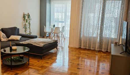 Apartament cu balcon 59mp, lift și garaj în Buna Ziua