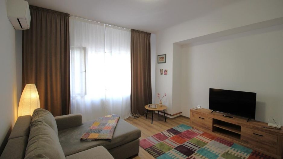 Piata Romana, 4 camere 138 MP total, Etaj 2/9, renovat - utilat, liber - Poză 30