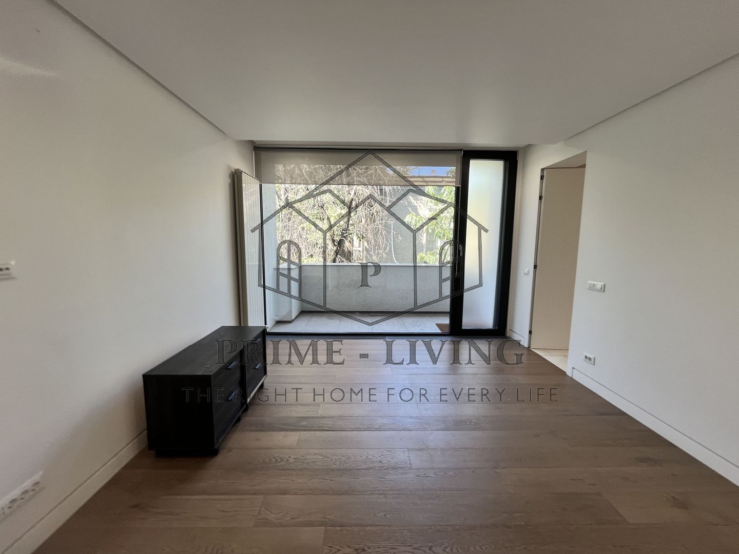 APARTAMENT DE LUX CU 4 CAMERE LA INCHIRIERE IN ZONA FLOREASCA - Poză 4