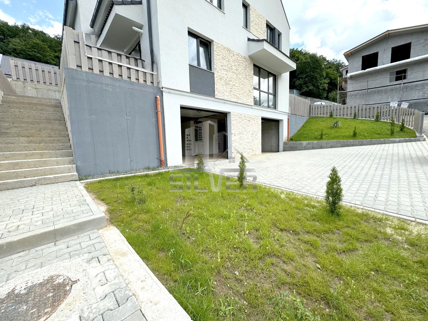 Casa tip duplex premium/CF/zona Tautului. - Poză 2