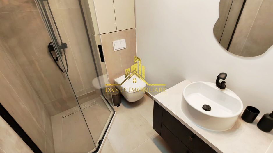 Casa, 3 camere, 2 bai, TOTUL NOU, ultrafinisata, parcare, Central - Poză 7