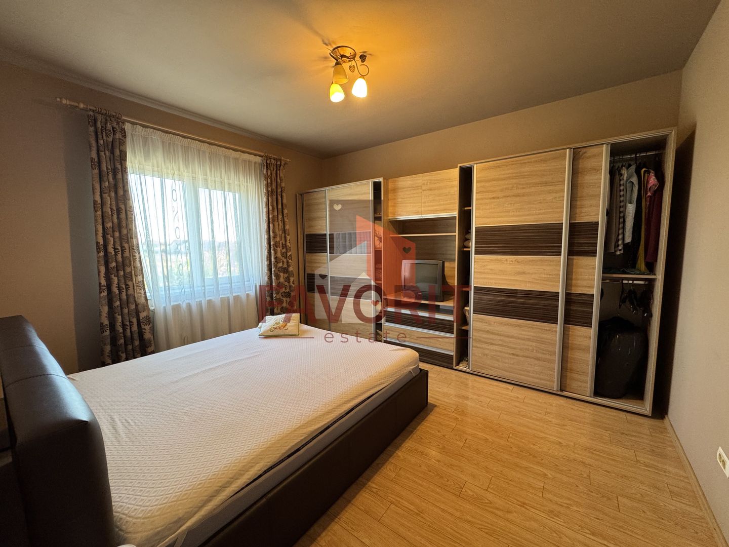 COMISION 0%.  Casa individuala cu garaj . Zona Decathlon . - Poză 17