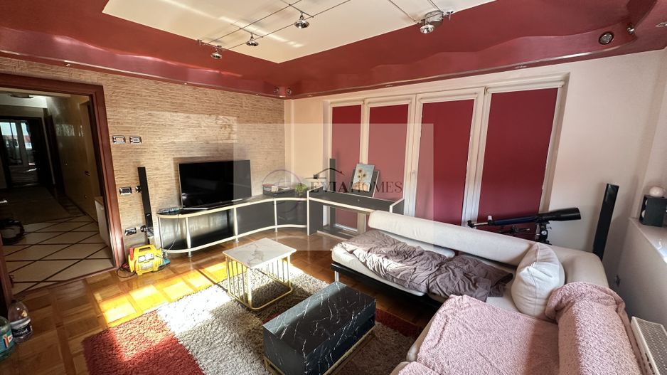 4 camere/2 balcoane/terasa/Garaj/Zona Grand Hotel Italia - Poză 2