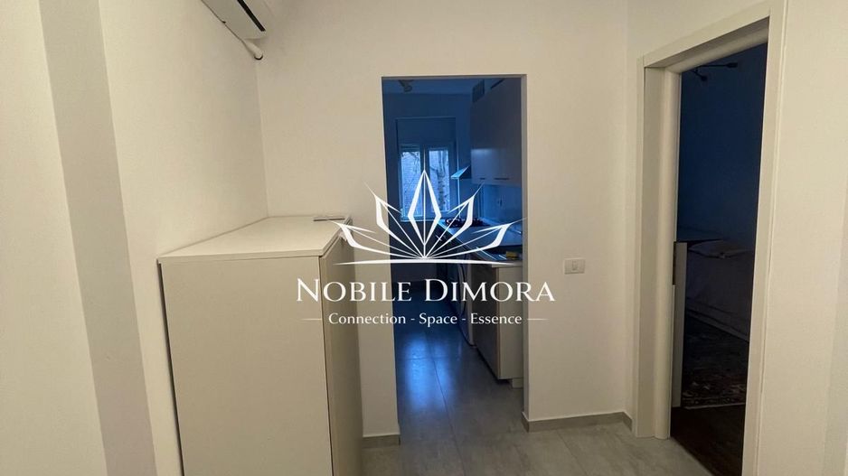 Apartament de vanzare cu 2 camere, renovat complet, cu boxa prorie - Complex - Poză 3