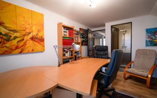 Pensiune cu 12 camere in Baile 1 Mai - Poză 10