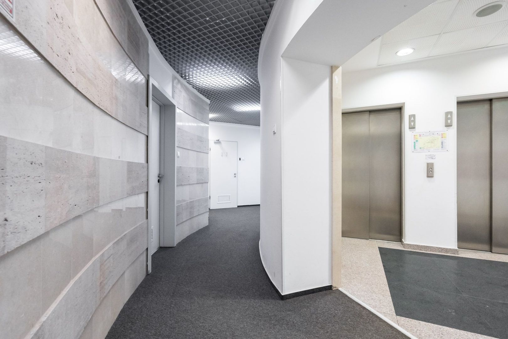 cladire de birouri 8889 mpc in Piata Alba Iulia inchiriata - Poză 20