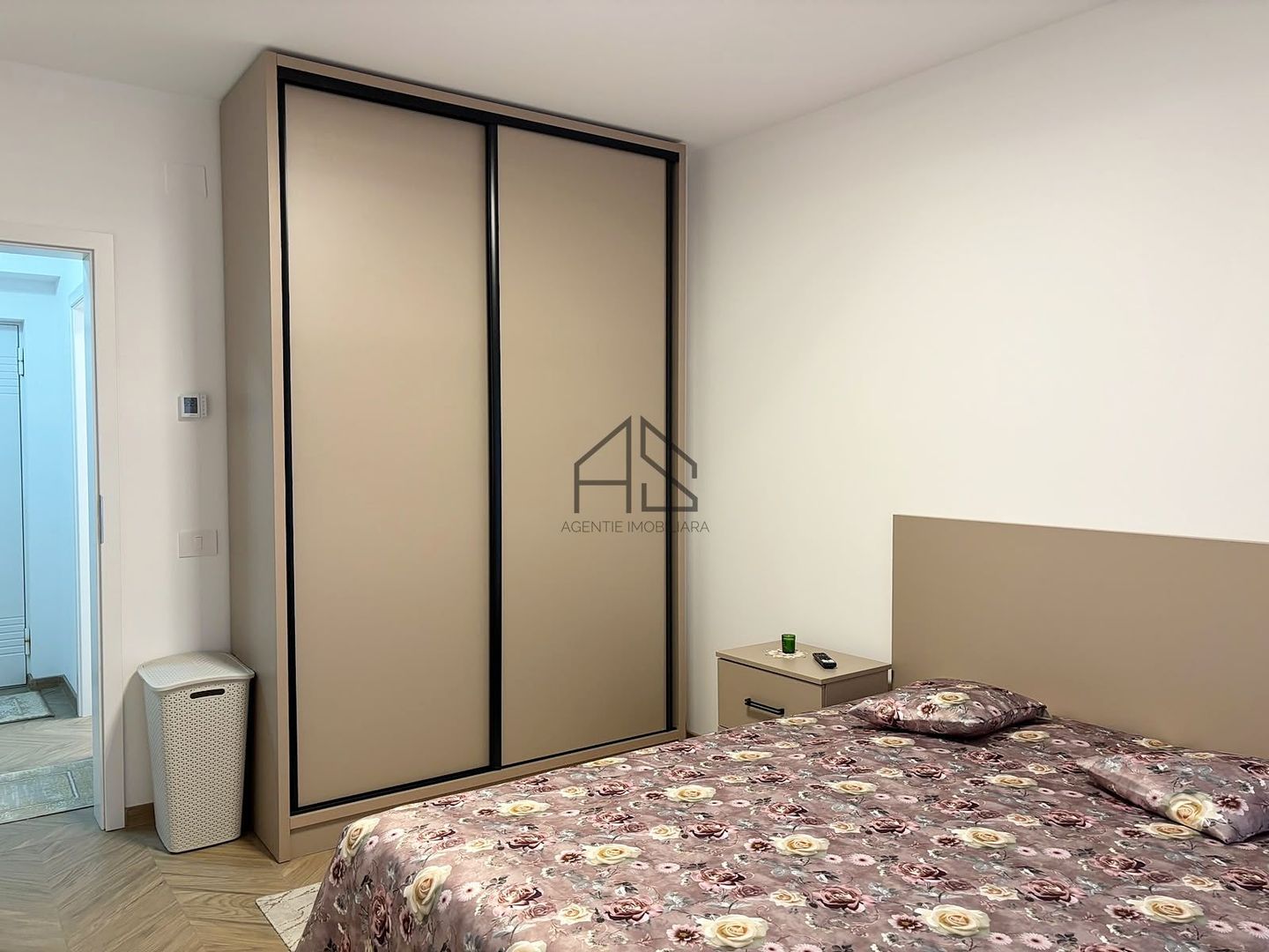De închiriat | 3 camere | 2 bai | Prima inchiriere | Vladimirescu - Poză 5