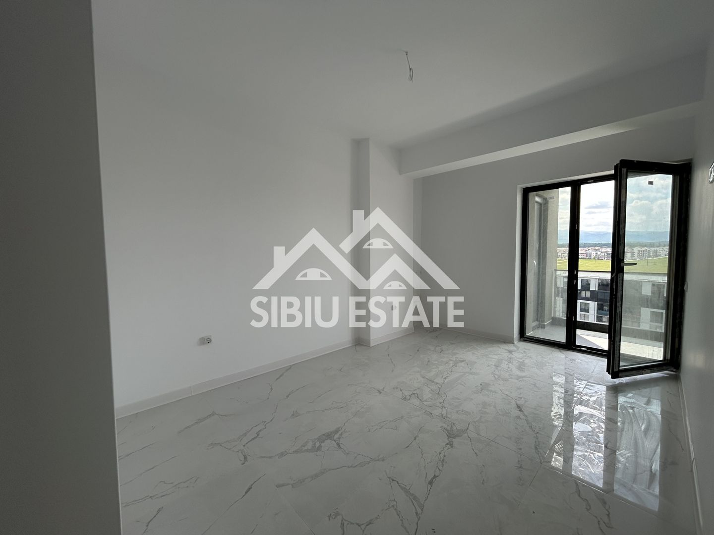 Apartament Doamna Stanca cu parcare si  vedere spre munte, Comision 0 - Poză 8