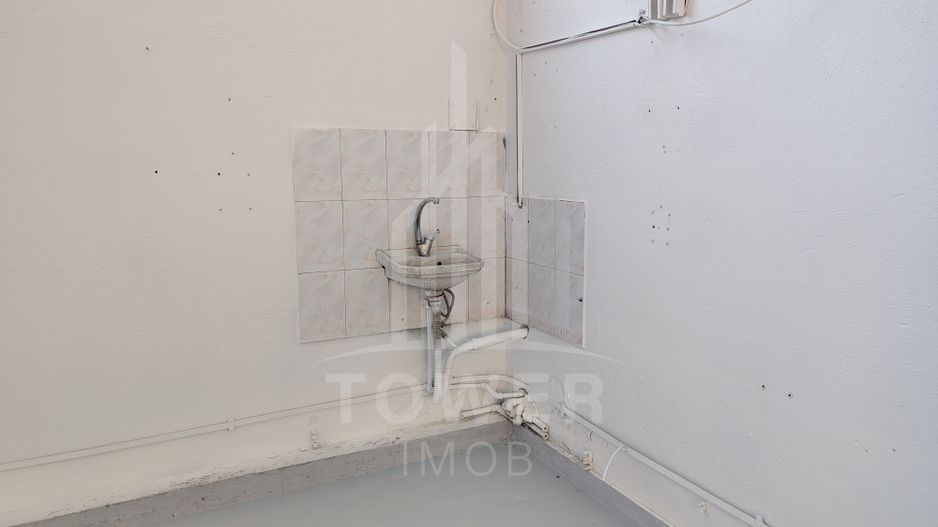 Hala cu curte inchisa zona Turnisor - Poză 4