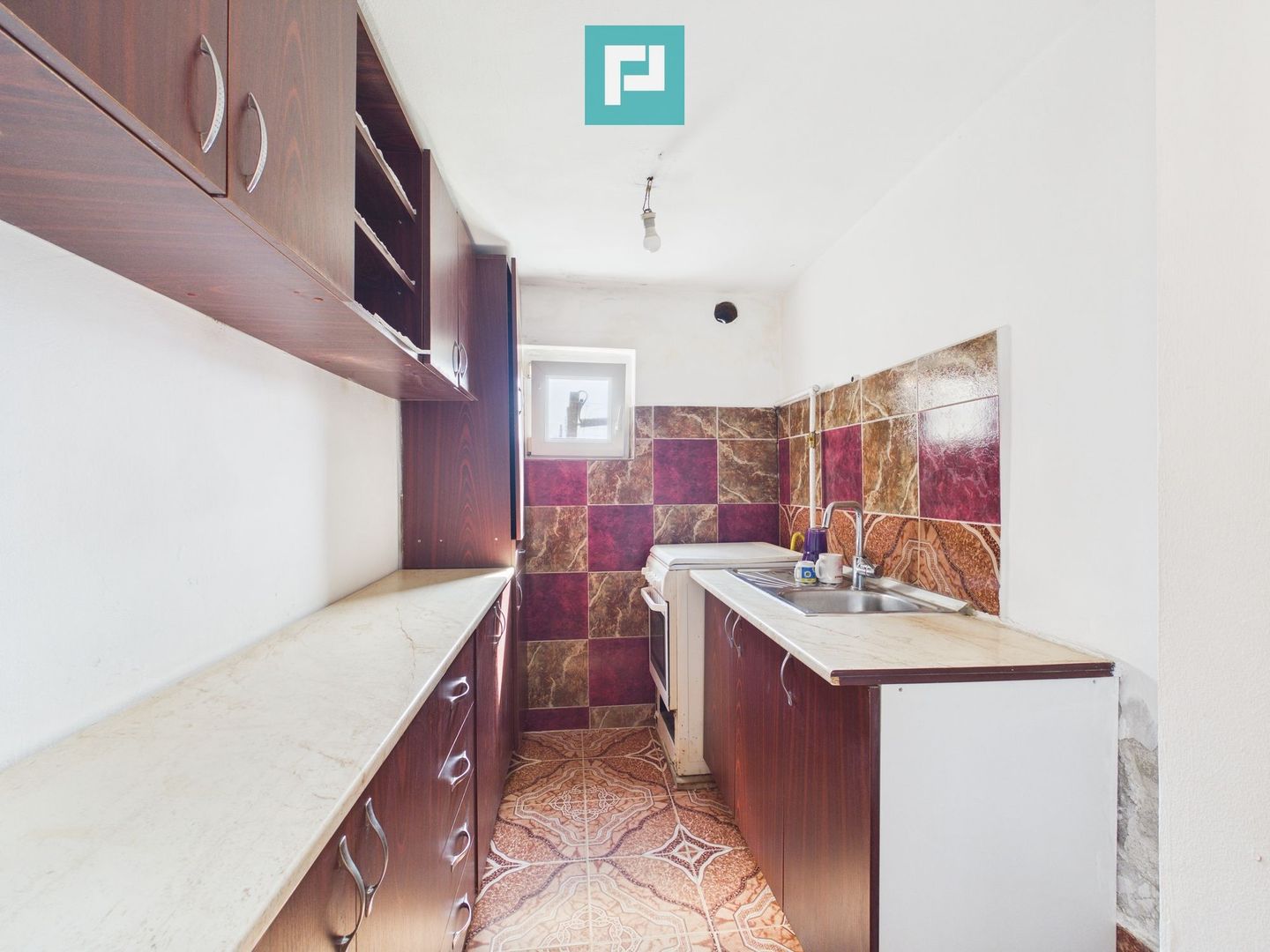 2 case separate + curte 1400 mp – Zona Dâmbovița - Poză 18