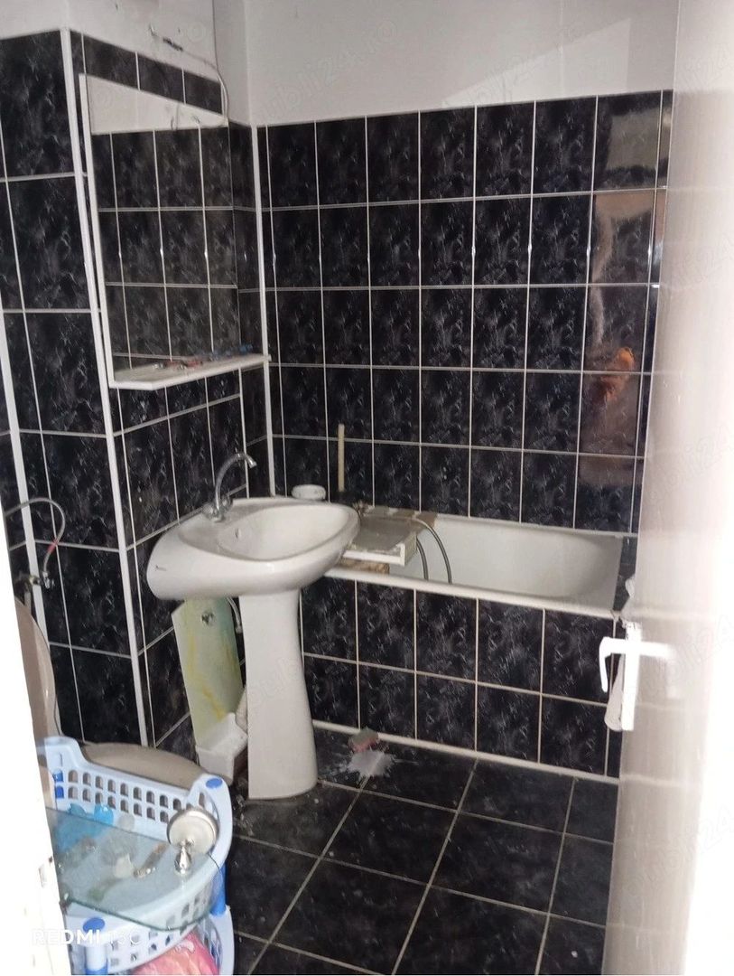 Apartament 3 camere de vanzare - Poză 4