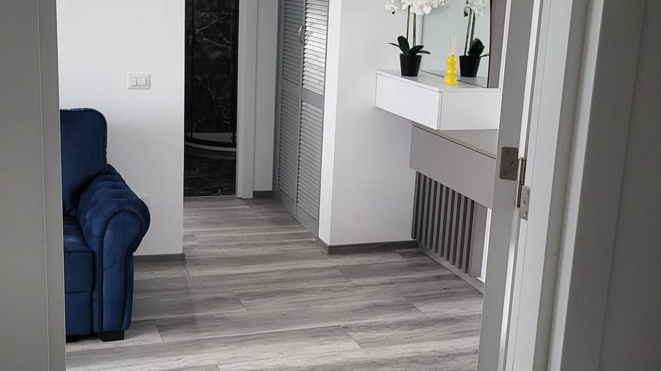 De inchiriat apartament cu 2 camere la Papadie, etaj 3, renovat, 550 E - Poză 11
