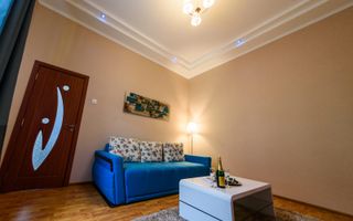 Piata Unirii|, apartament lux| cladire istorica| centrala proprie| 04.10.26 - Poză 2