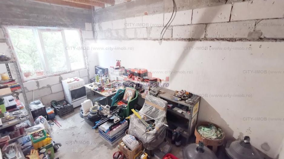 Vanzare casa Andronache - Poză 13