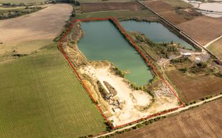 Balastiera in Santaul Mic aproape de Bors - Poză 3