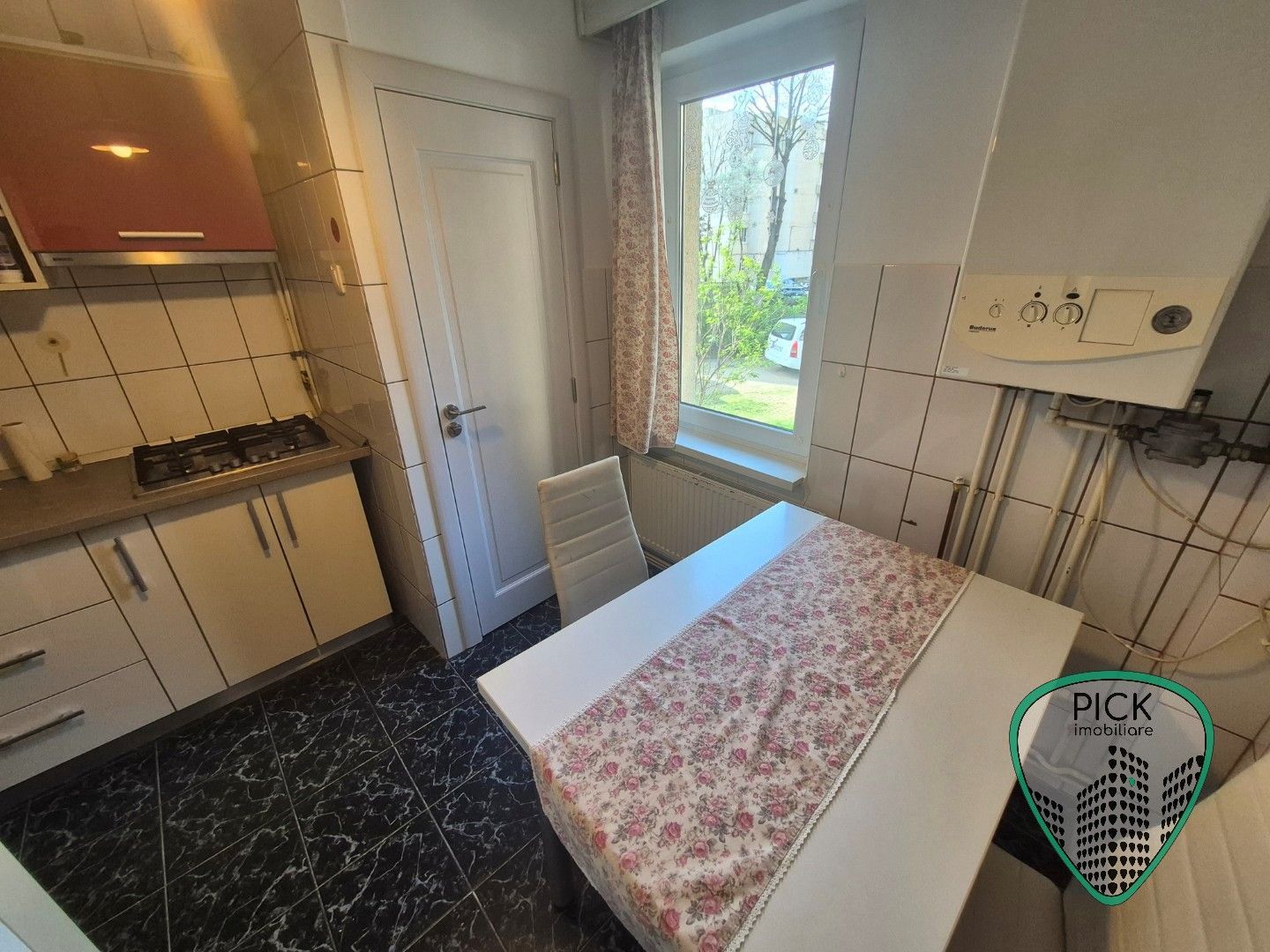 P 4226 - Apartament cu 3 camere în Târgu Mureș, Tudor, str, Transilvania - Poză 8