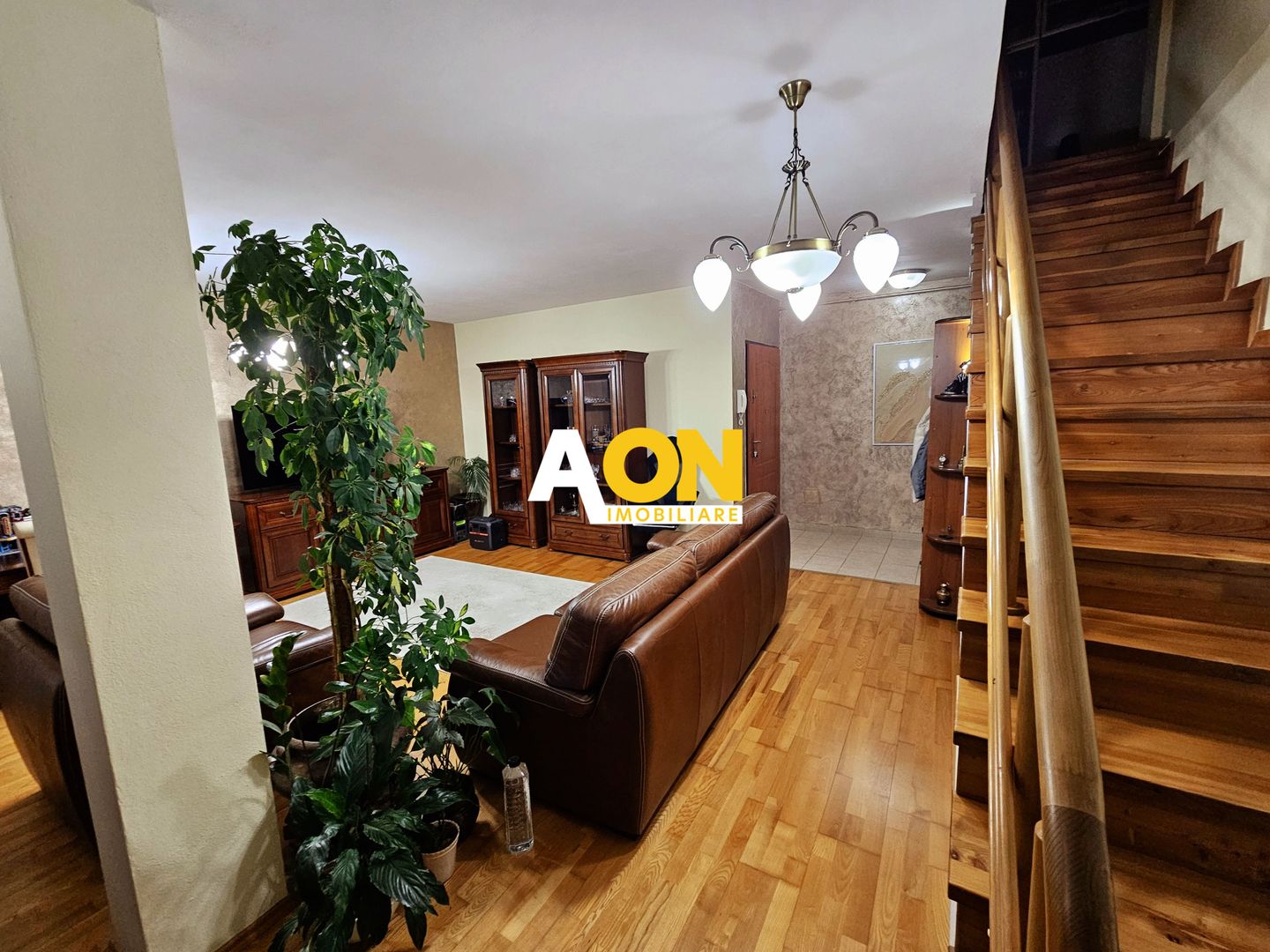 Apartament 3 Camere Zona Cetate, cu Scara Interioara - Poză 8