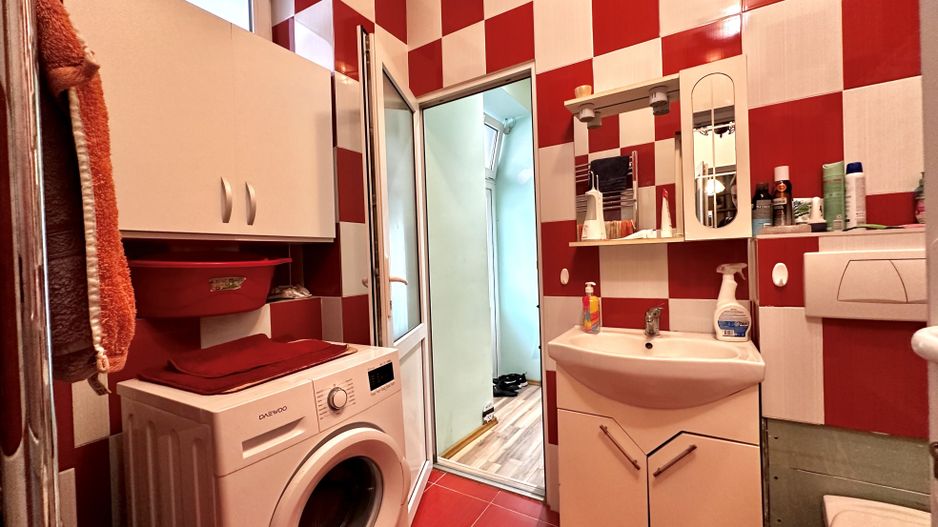 Apartament 4 camere,  cu vedere spre centrul vechi din Piața Unirii - Poză 12