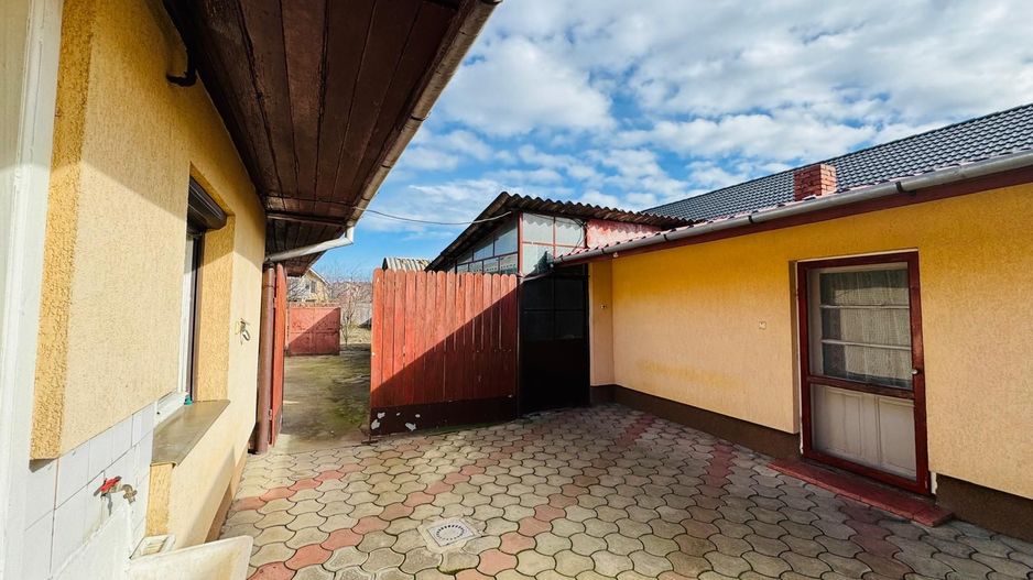 De vânzare Casă în Grădiște, curte + grădină proprie generoasă Arad - Poză 36