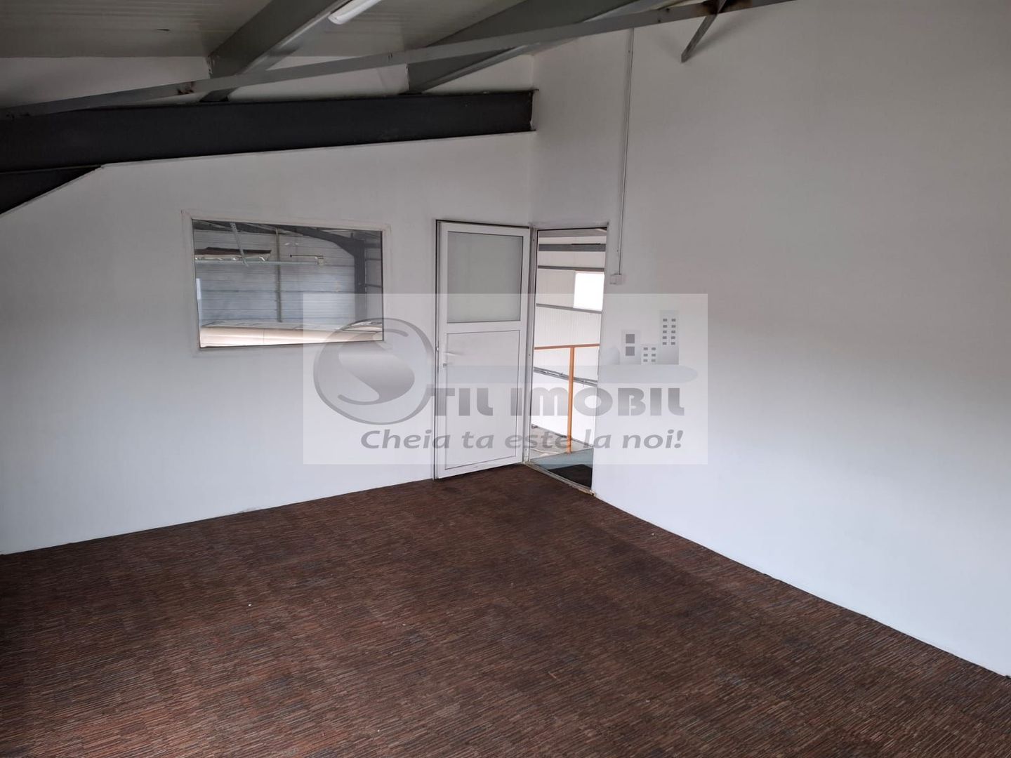 Inchiriez depozi de 250 mp+ birouri pe str. Trei Fantani - Poză 8