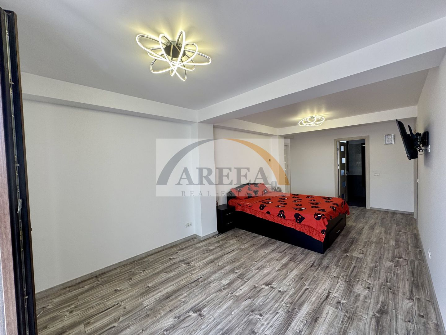 Berceni - VILĂ UNICAT, spațioasă, curte 1.000 mp, la 7 min metrou - Poză 27