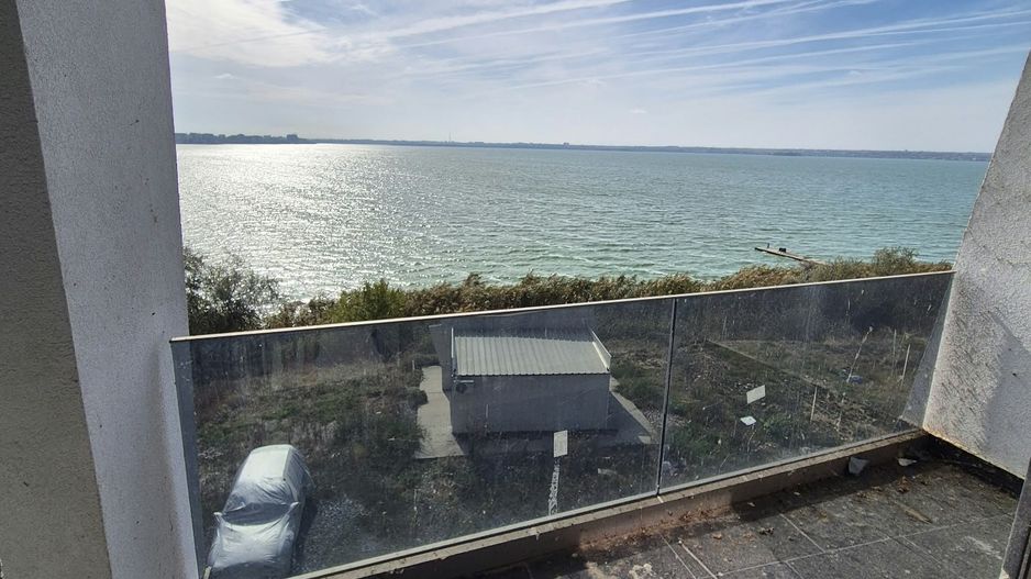Ap. 2 camere de vânzare, vedere panoramică la lac, Mamaia Nord - Poză 2