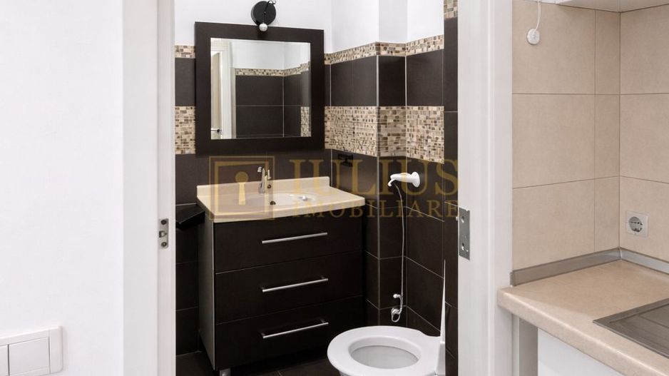 Piata Victoriei, 2 camere, centrala proprie. - Poză 5