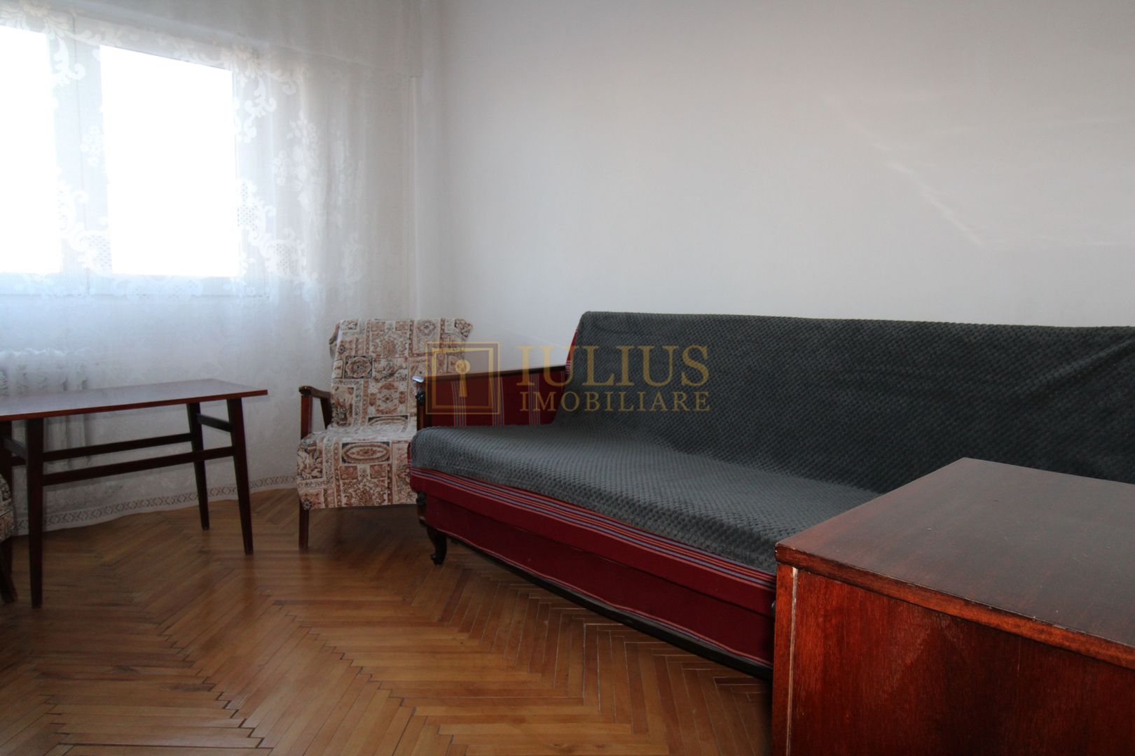 apartament 3 camere, 2 bai, centrala proprie, ideala pentru un cuplu - Poză 3