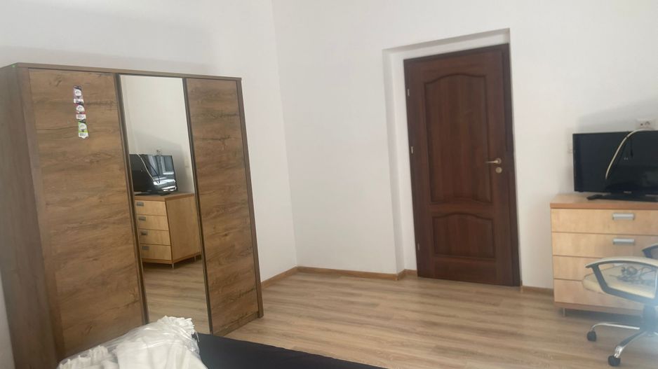 Casa de inchiriat - 200 mp - 6 dormitoare - Str. Tecuci - Poză 18